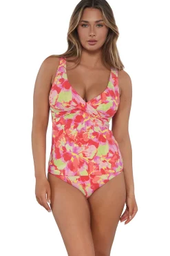 Clearance Sunsets Butterfly Beach Elsie Tankini Top