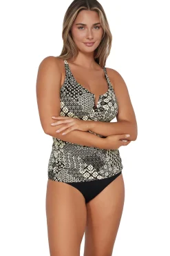 Fashion Sunsets Venice Seagrass Texture Zuri V-Wire Tankini Top